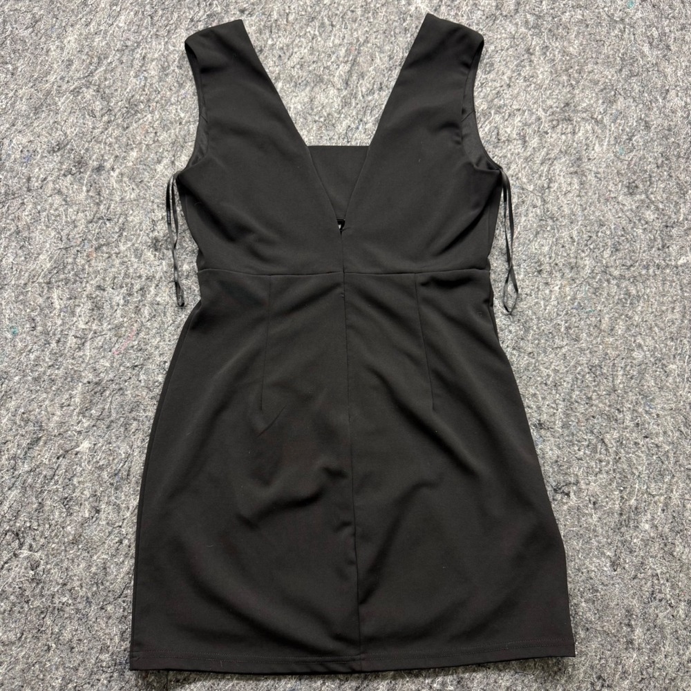 Forever 21 Womens Black Sleeveless V-Neck Mini Dress Size L